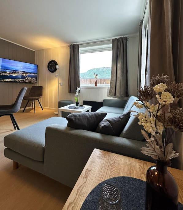 Moderne Sentral Leilighet Med 3 Soverom - Saltus 特罗姆瑟 外观 照片